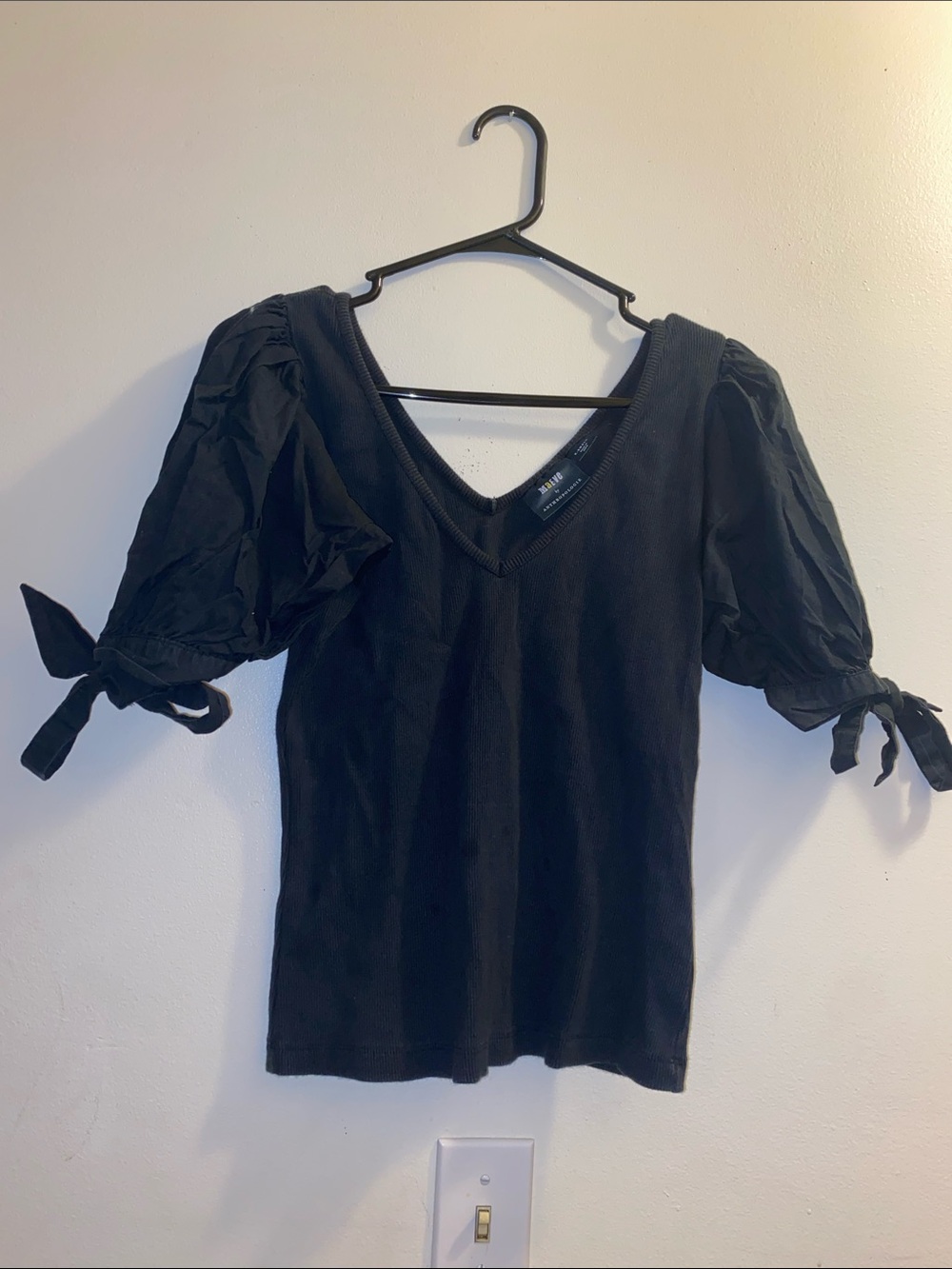 Maeve by Anthropologie Black V-Neck Puff Sleeve Tie Cuff Blouse XS